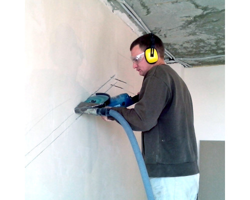 Штробление стены под нишу для дренажной помпы Hisense 150х70 мм. (Кирпич)